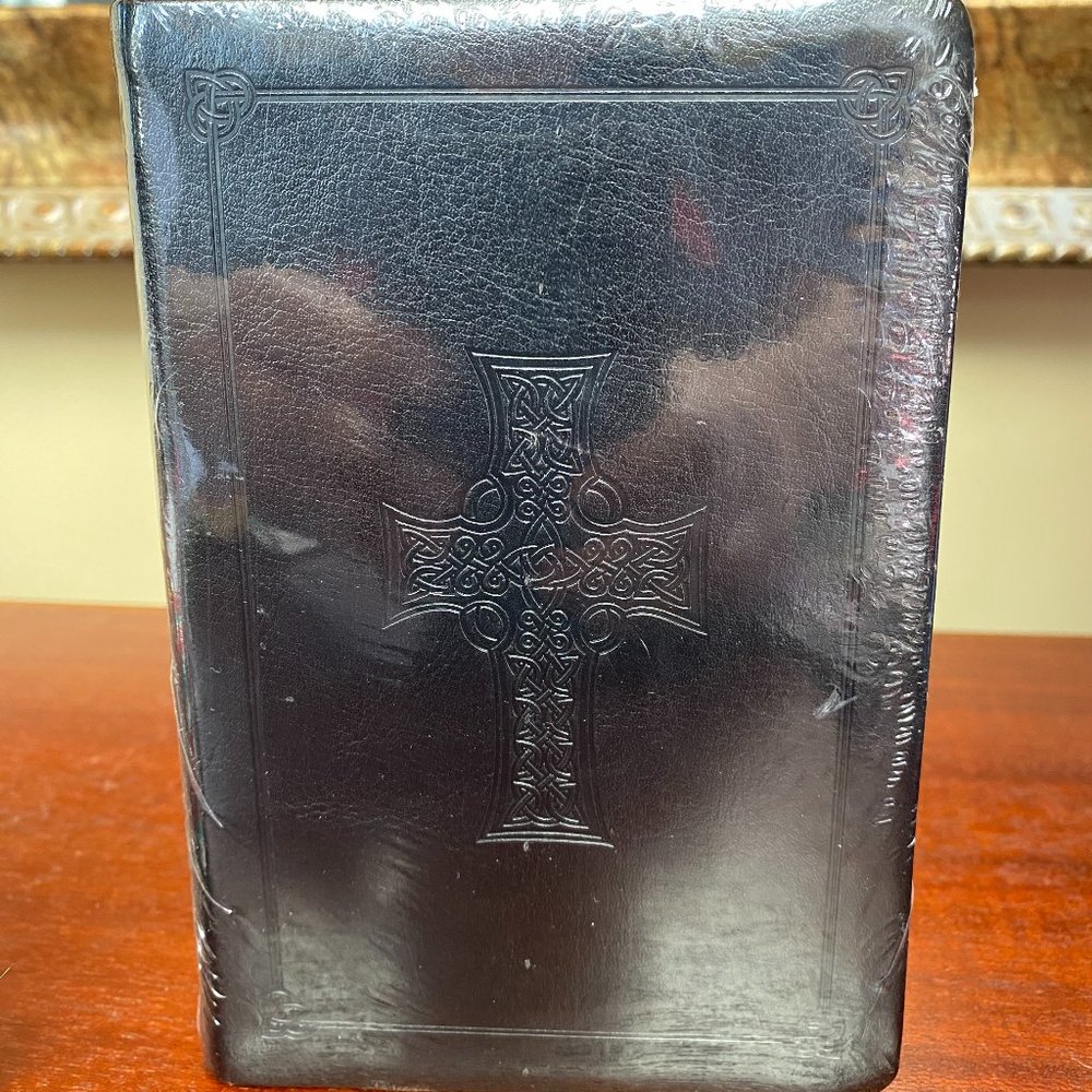 New Crossway ESV Compact Bible - Exclusive Edition - Black with Celtic Cross